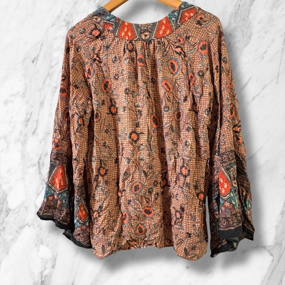 Boho Lavender Brown Top Bell Sleeves Small Floral Pattern Tie Scoop - Picture 6 of 7